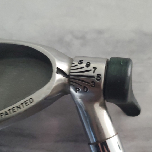 Unique, Rare, Compact All-in-One Golf Club - Picture 4 of 6